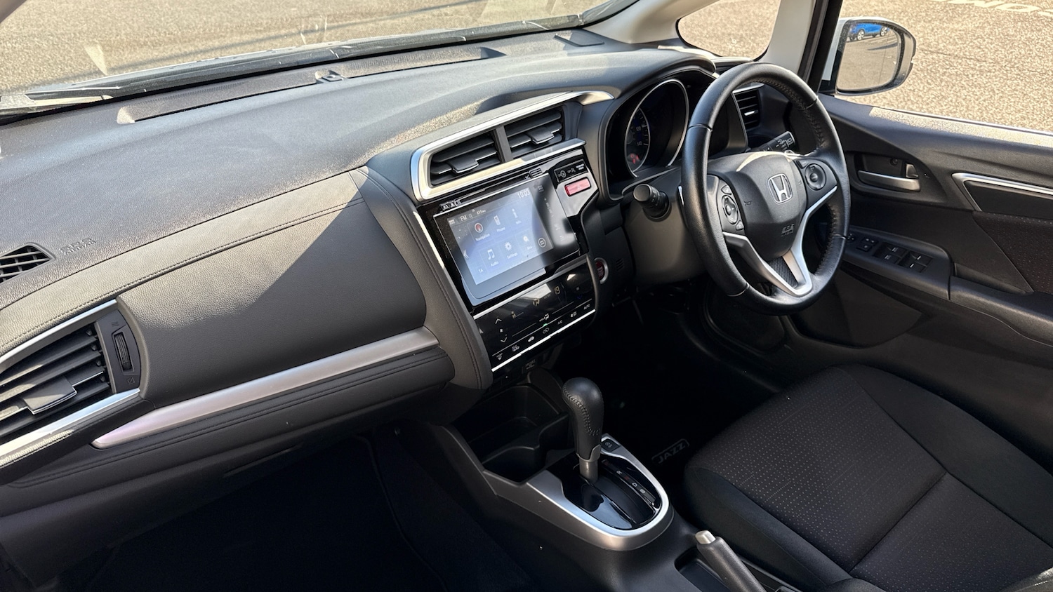 Used Honda Jazz 2016 for sale - 76438430: Photo 2