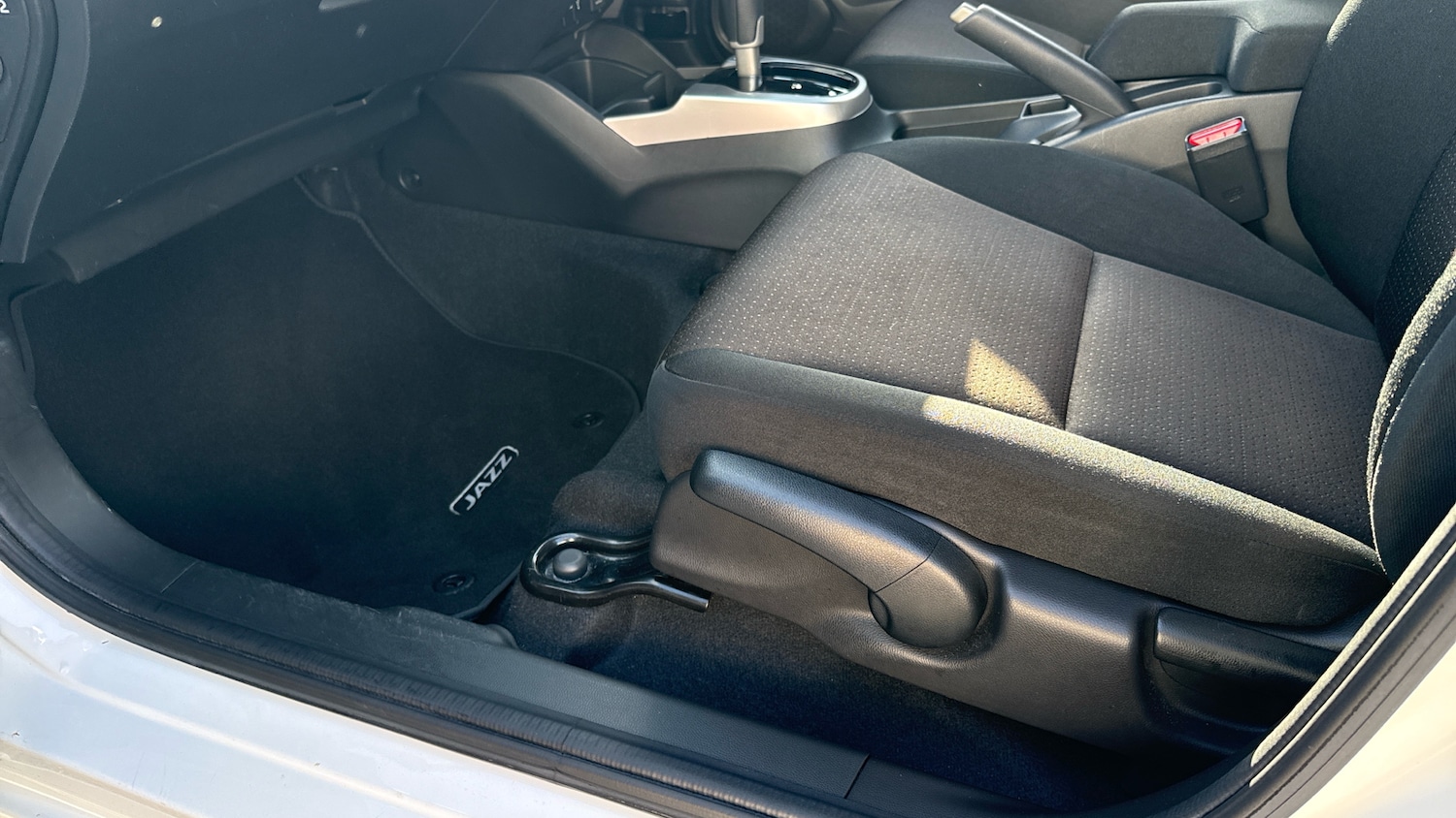 Used Honda Jazz 2016 for sale - 76438430: Photo 27