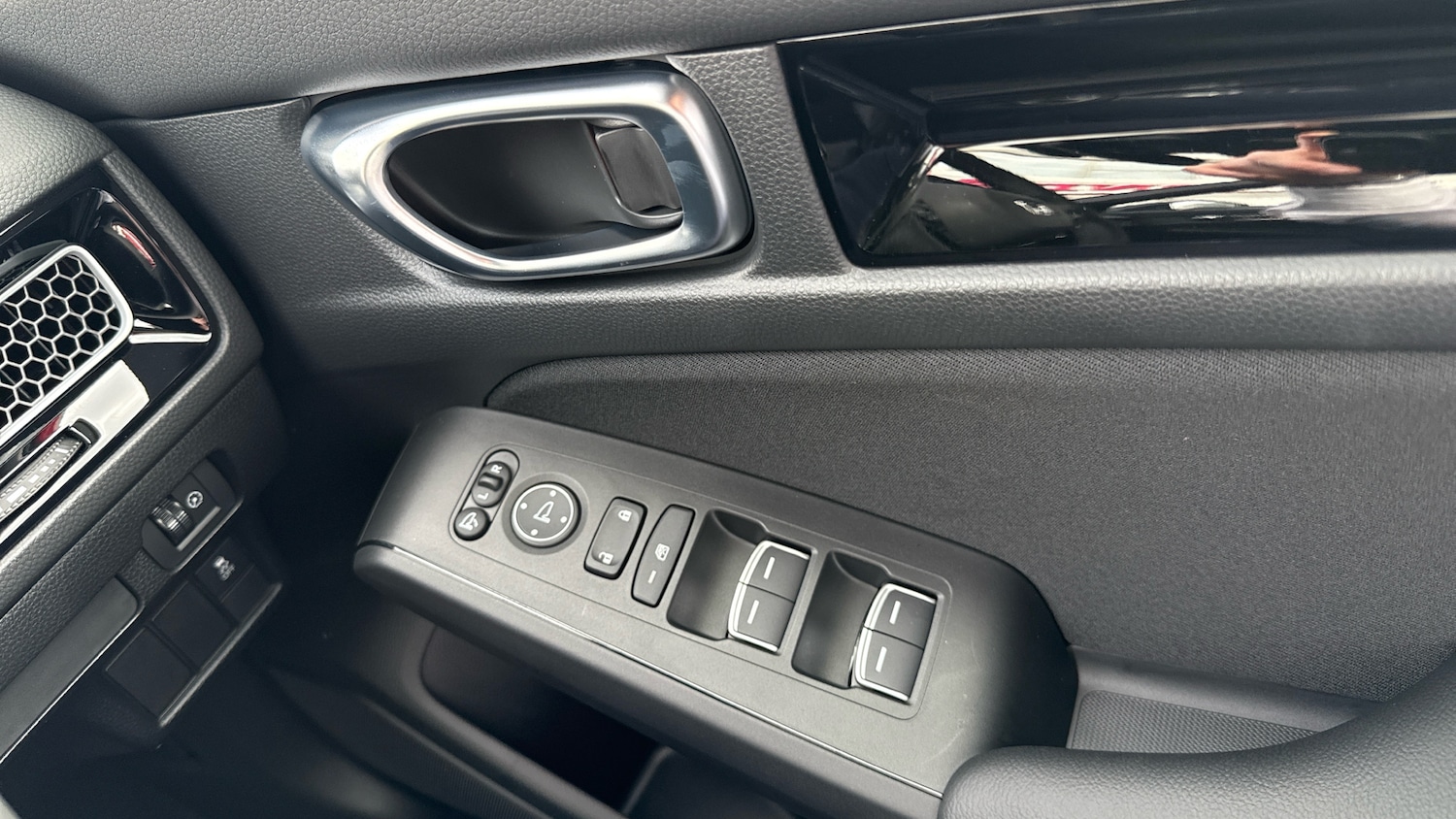 Used Honda Civic 2025 for sale - 76131212: Photo 33