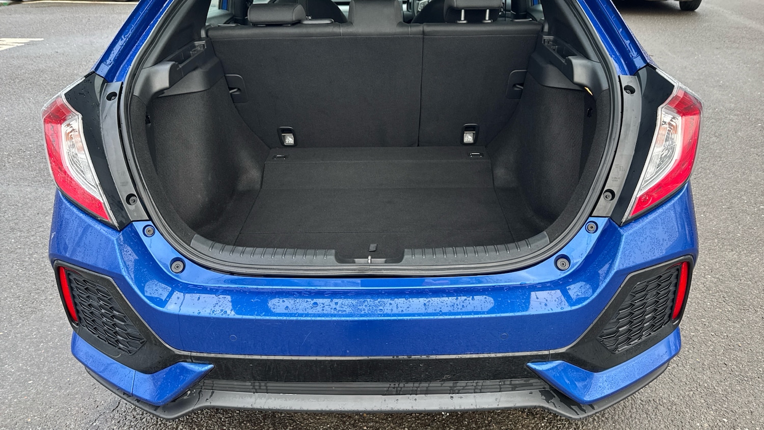 Used Honda Civic 2017 for sale - 77493185: Photo 4