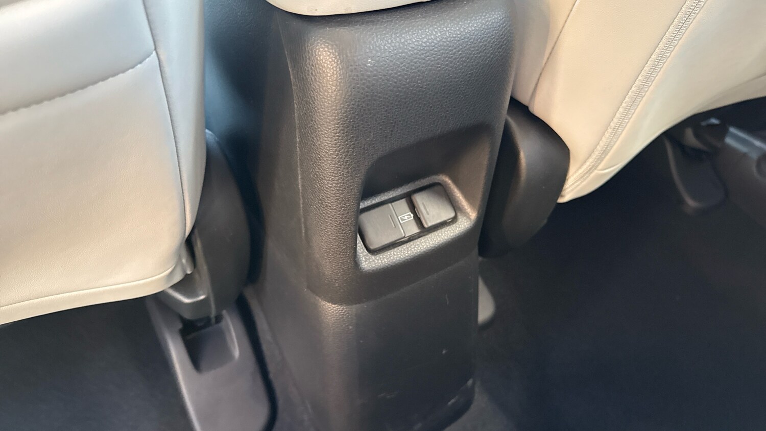 Used Honda Jazz 2022 for sale - 76289087: Photo 23