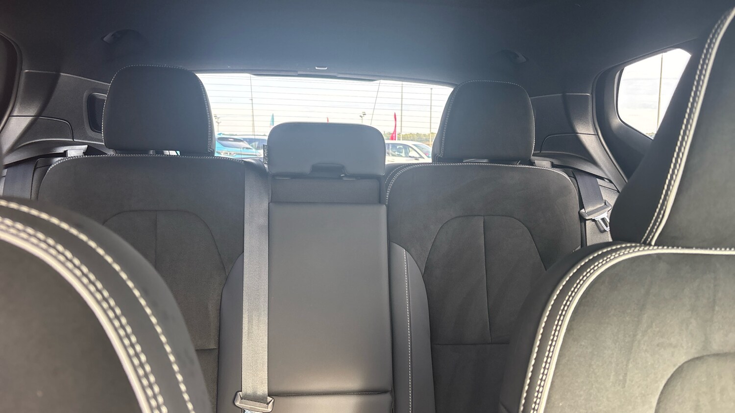 Used Volvo XC40 2023 for sale - 76181888: Photo 15