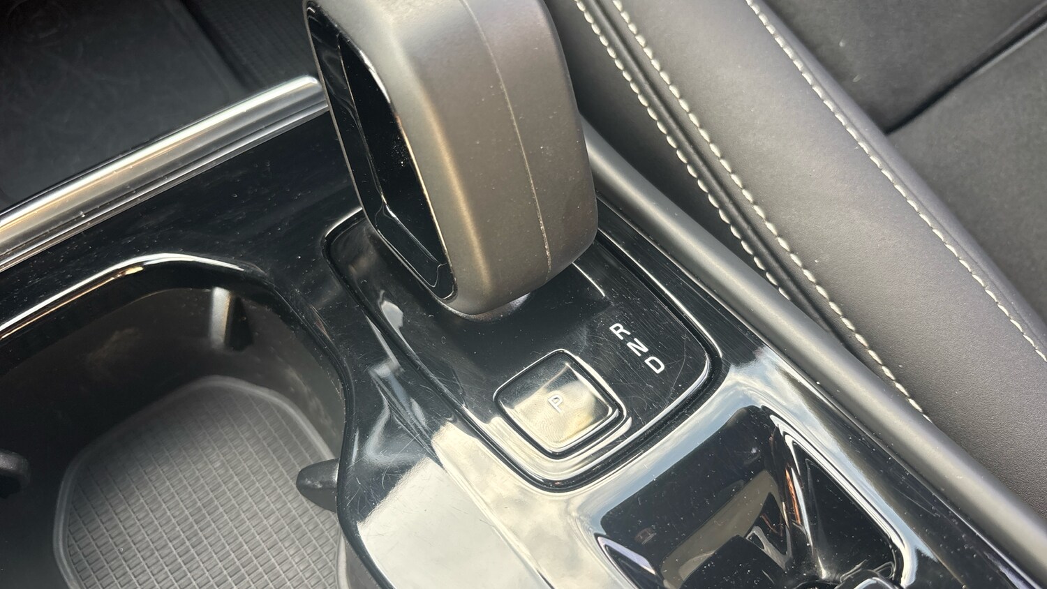 Used Volvo XC40 2023 for sale - 76181888: Photo 30