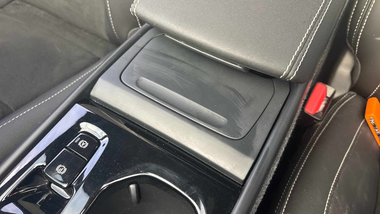 Used Volvo XC40 2023 for sale - 76181888: Photo 34