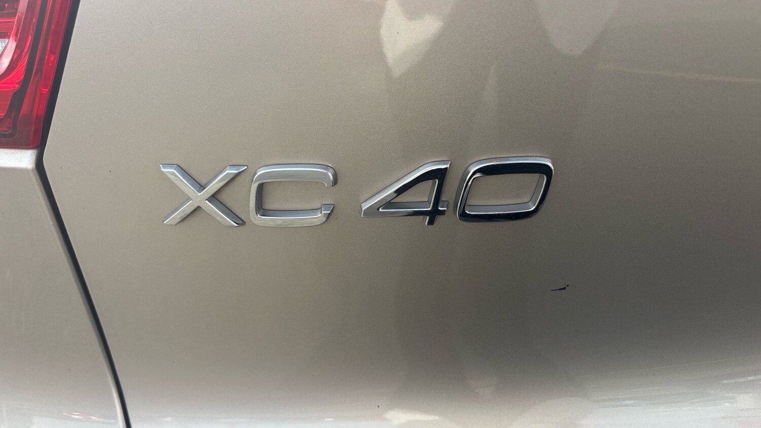 Used Volvo XC40 2023 for sale - 76181888: Photo 44