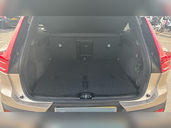 Used Volvo XC40 2023 for sale - 76181888: Photo