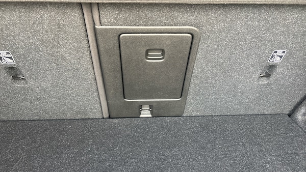 Used Volvo XC40 2023 for sale - 76181888: Photo 50