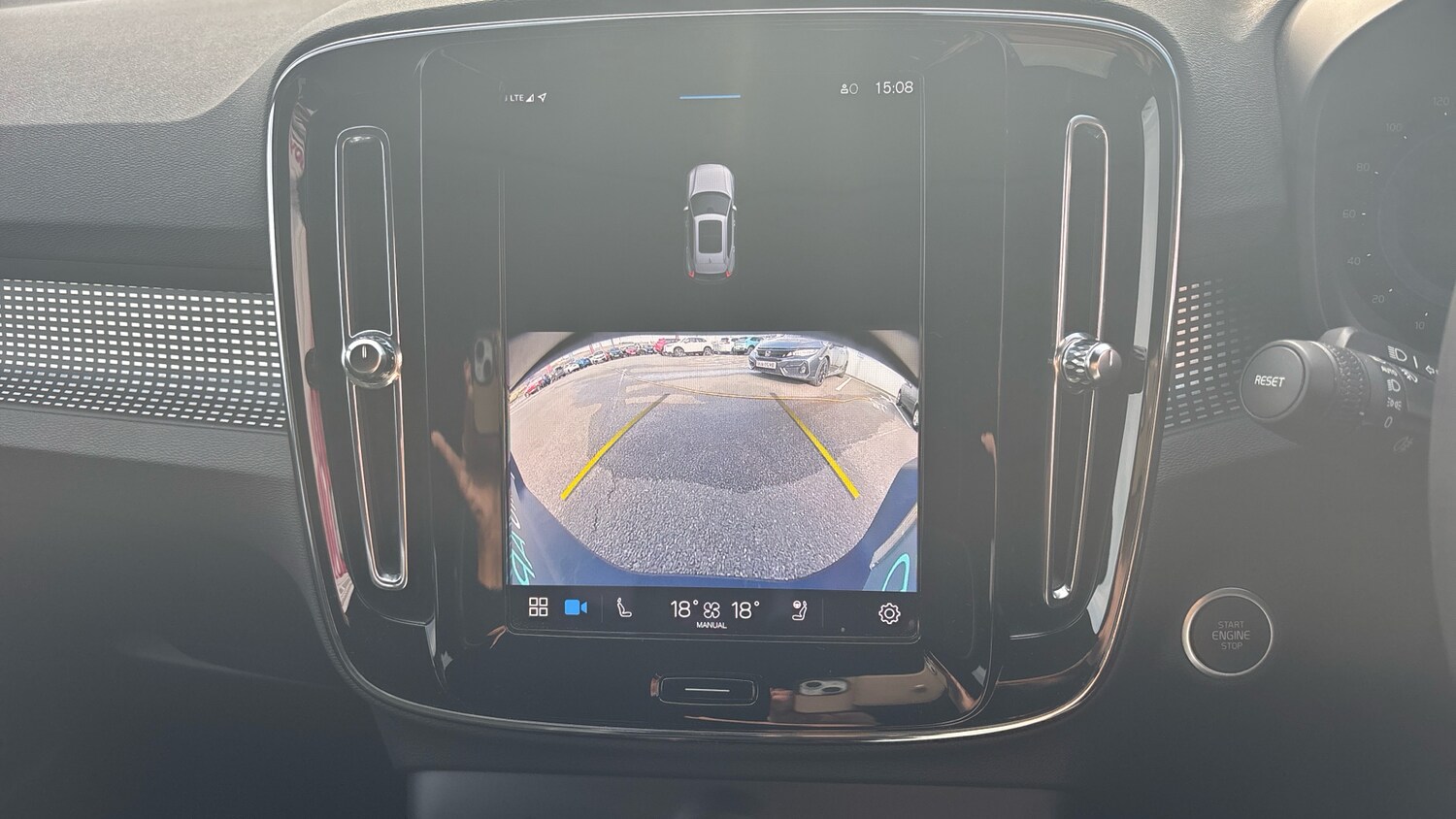 Used Volvo XC40 2023 for sale - 76181888: Photo 62