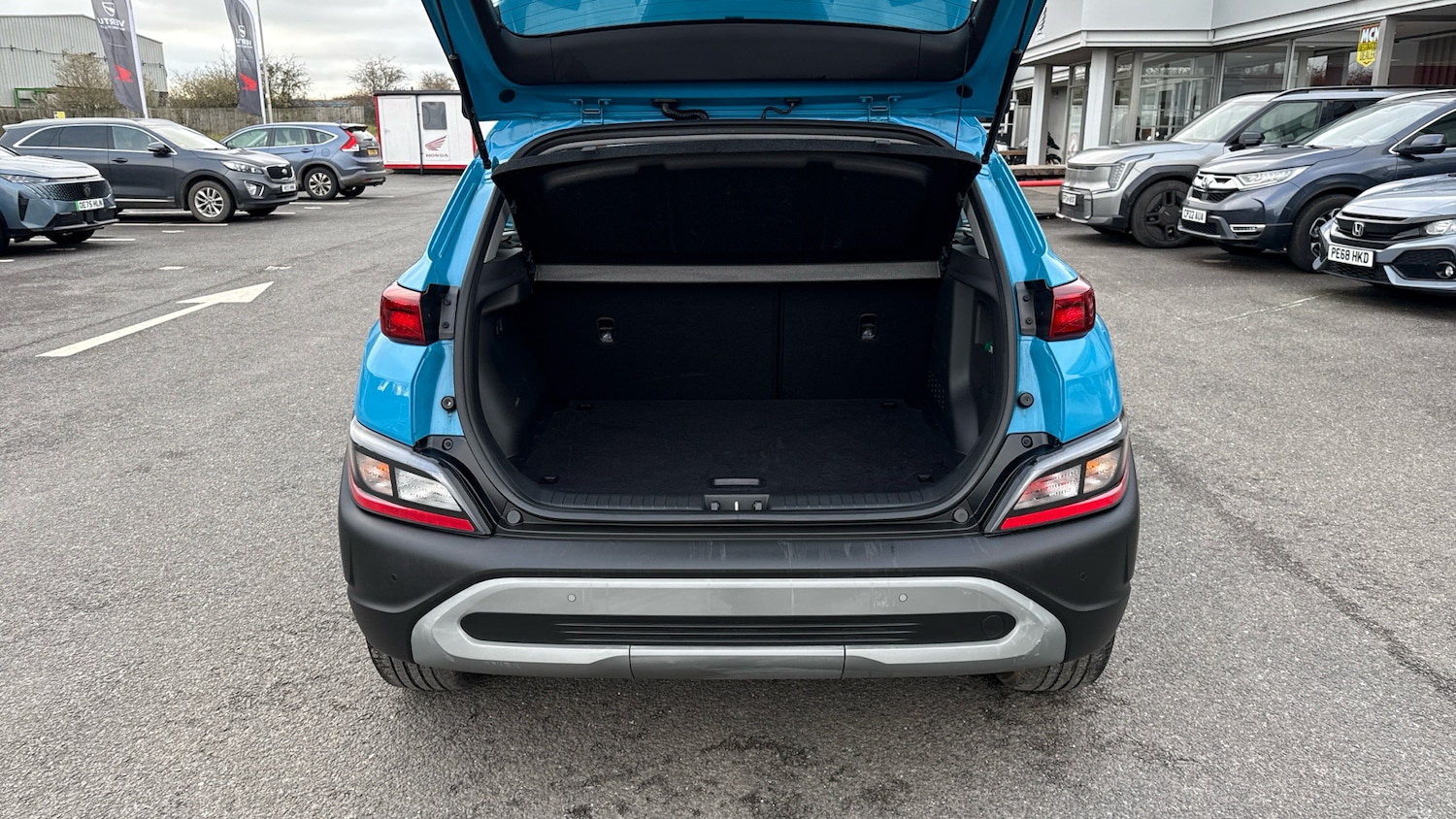 Used Hyundai KONA 2022 for sale - 76602219: Photo 4