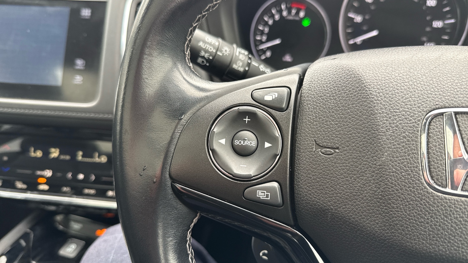 Used Honda HR-V 2020 for sale - 76127976: Photo 28