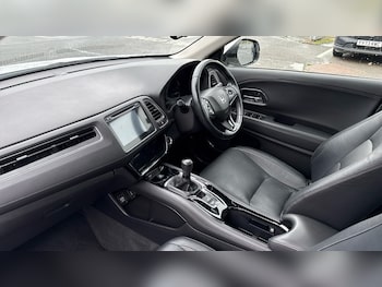 Used Honda HR-V 2020 for sale - 76127976: Photo 2