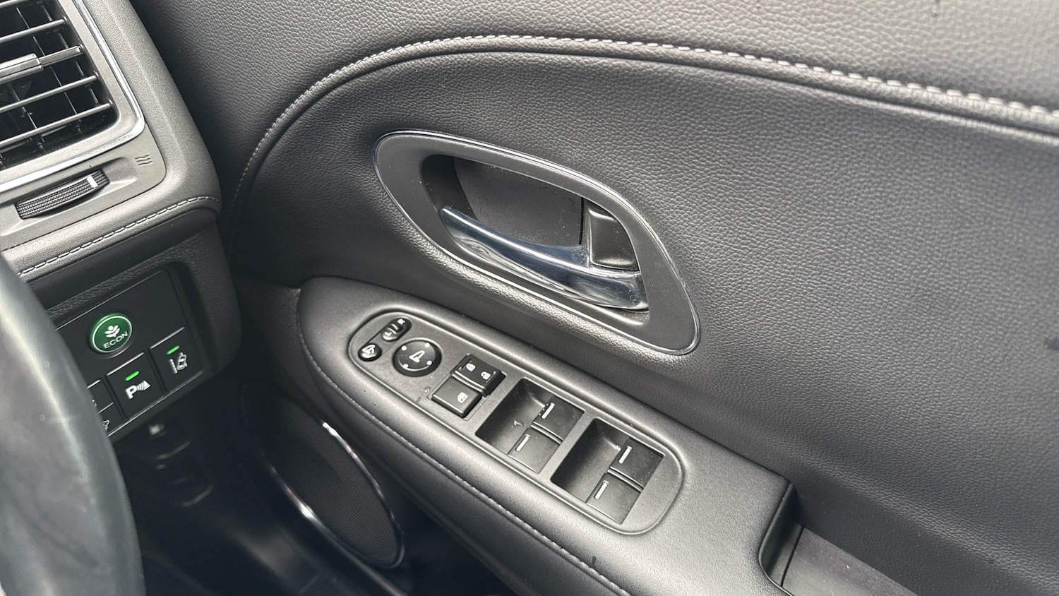 Used Honda HR-V 2020 for sale - 76127976: Photo 34