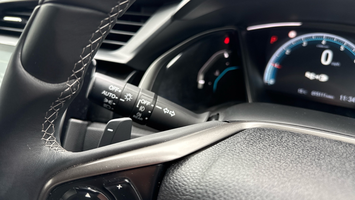 Used Honda Civic 2020 for sale - 76120105: Photo 28