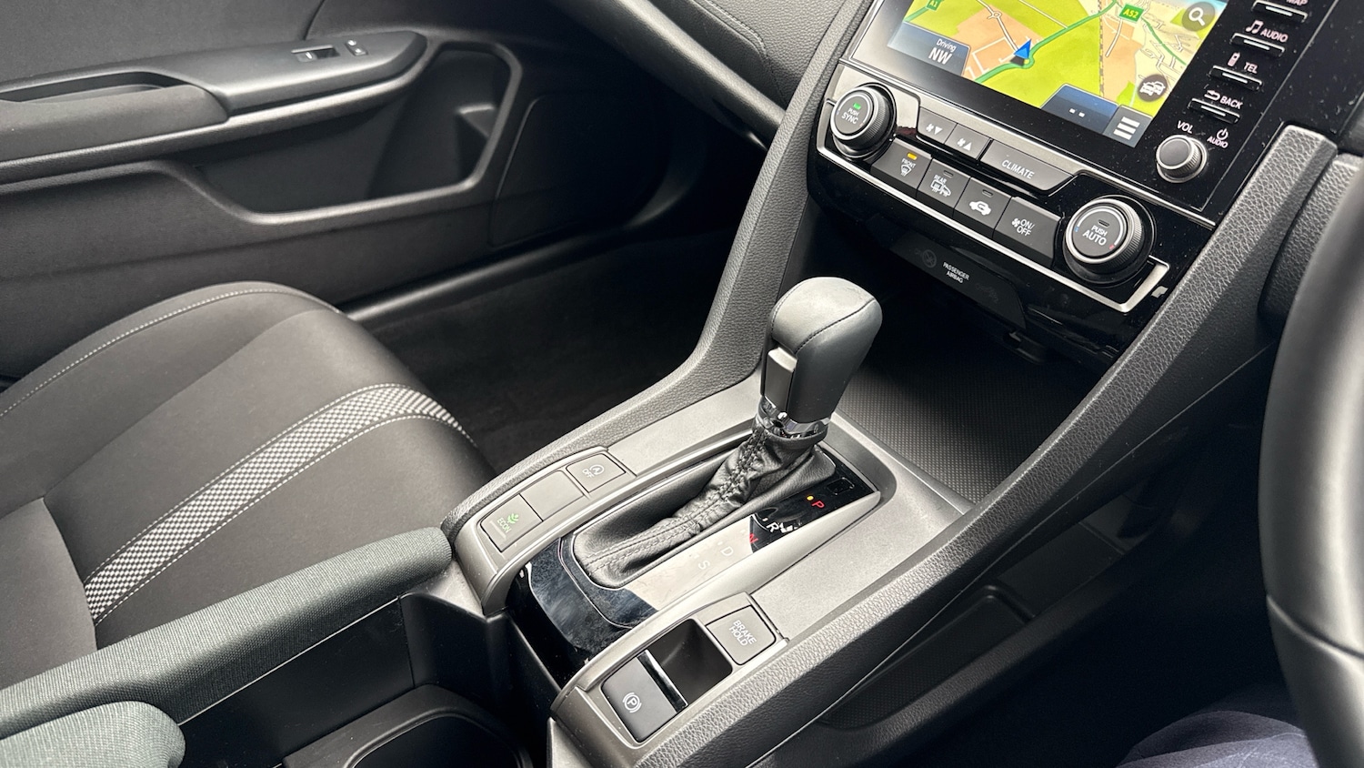 Used Honda Civic 2020 for sale - 76120105: Photo 37