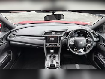 Used Honda Civic 2020 for sale - 76120105: Photo 4