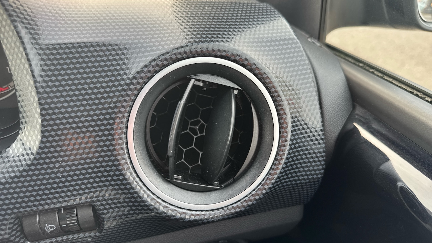 Used Volkswagen up! 2020 for sale - 78011508: Photo 24