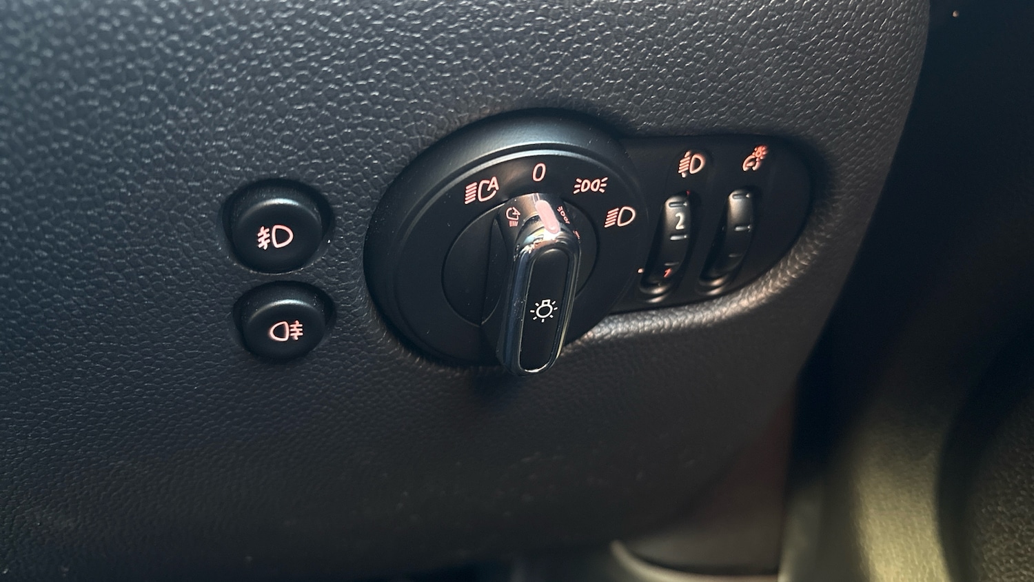 Used MINI Hatch 2018 for sale - 76766831: Photo 23