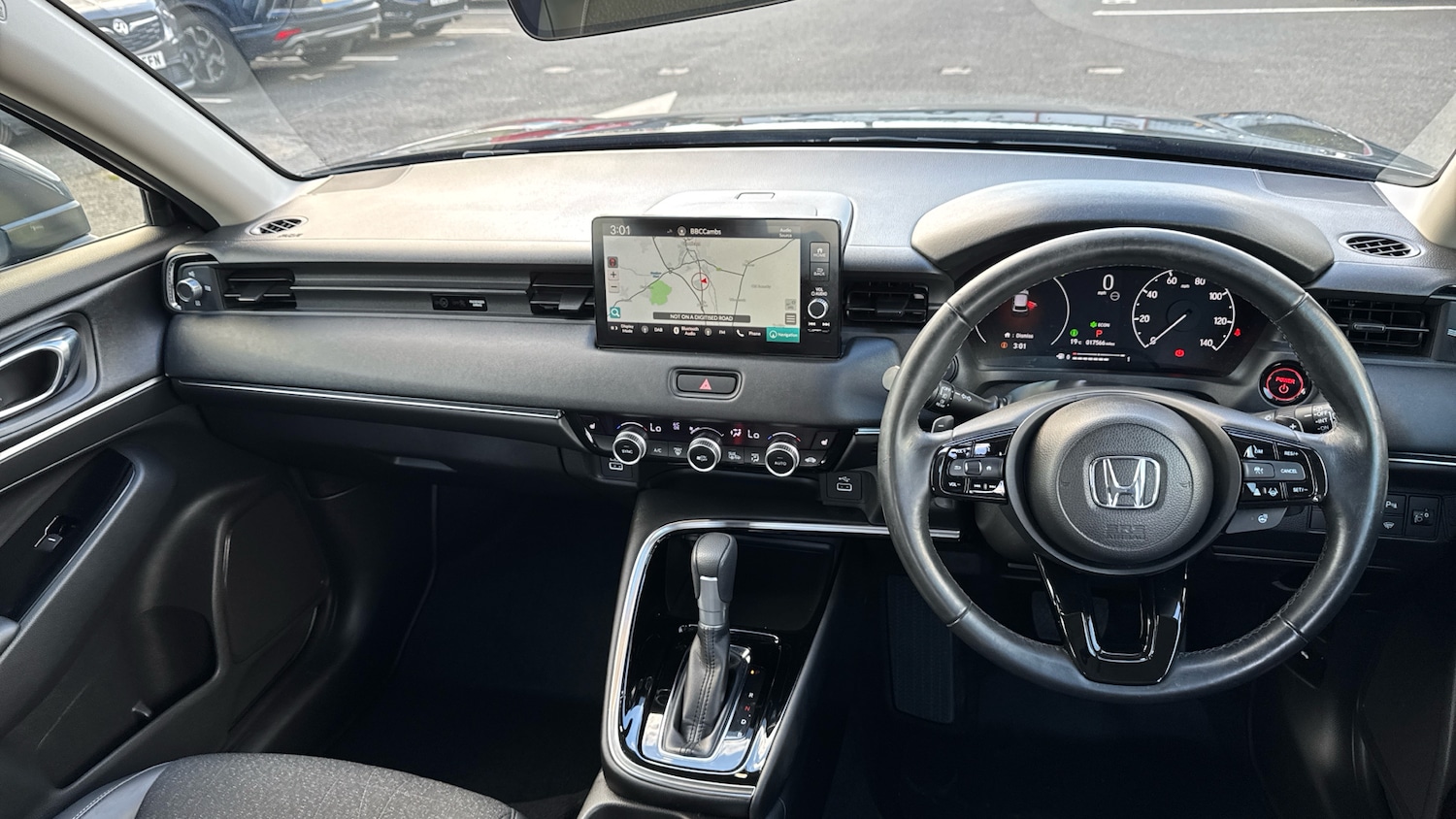 Used Honda HR-V 2023 for sale - 76101947: Photo 4
