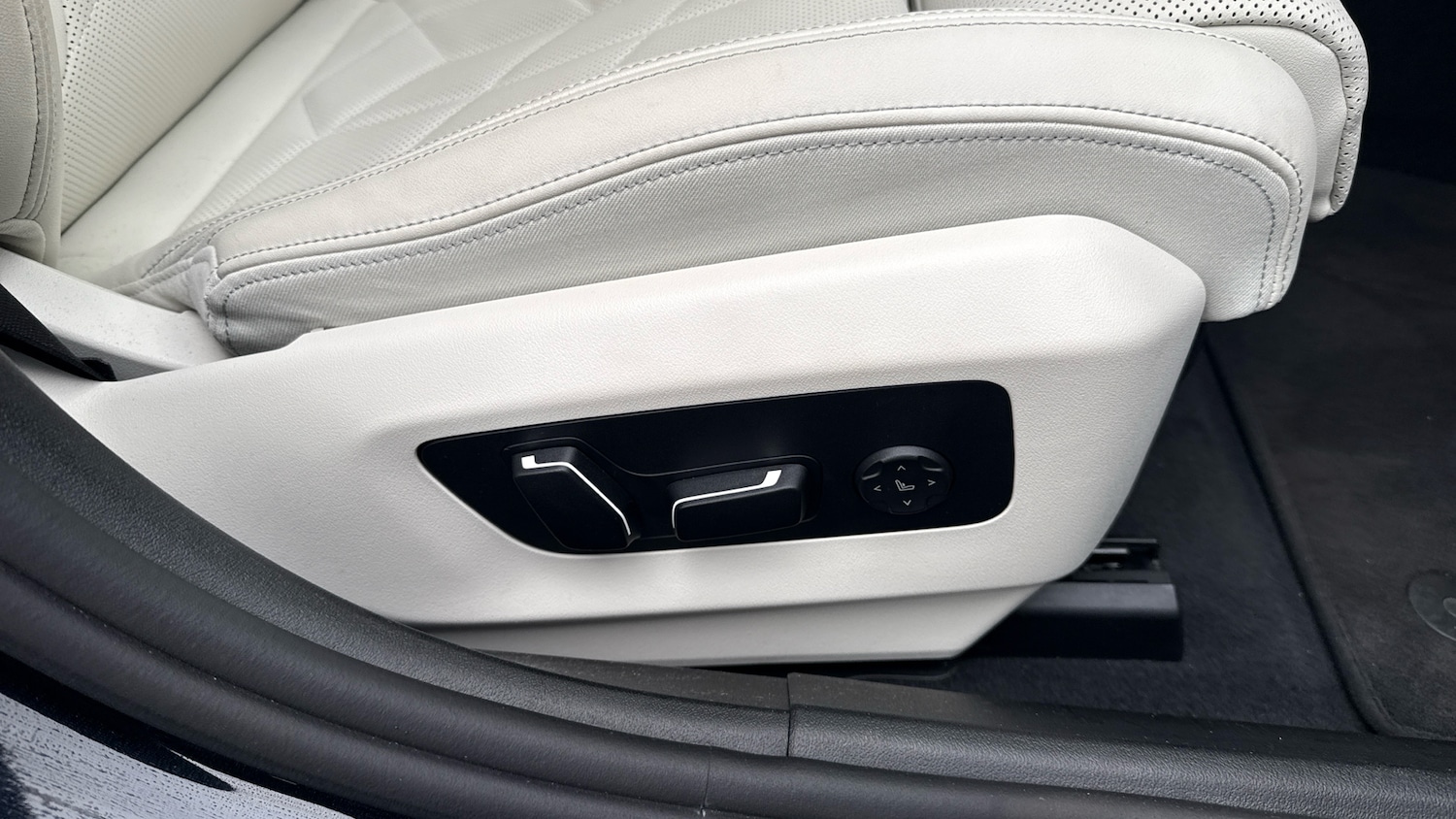 Used BMW 5 Series 2024 for sale - 77274765: Photo 44