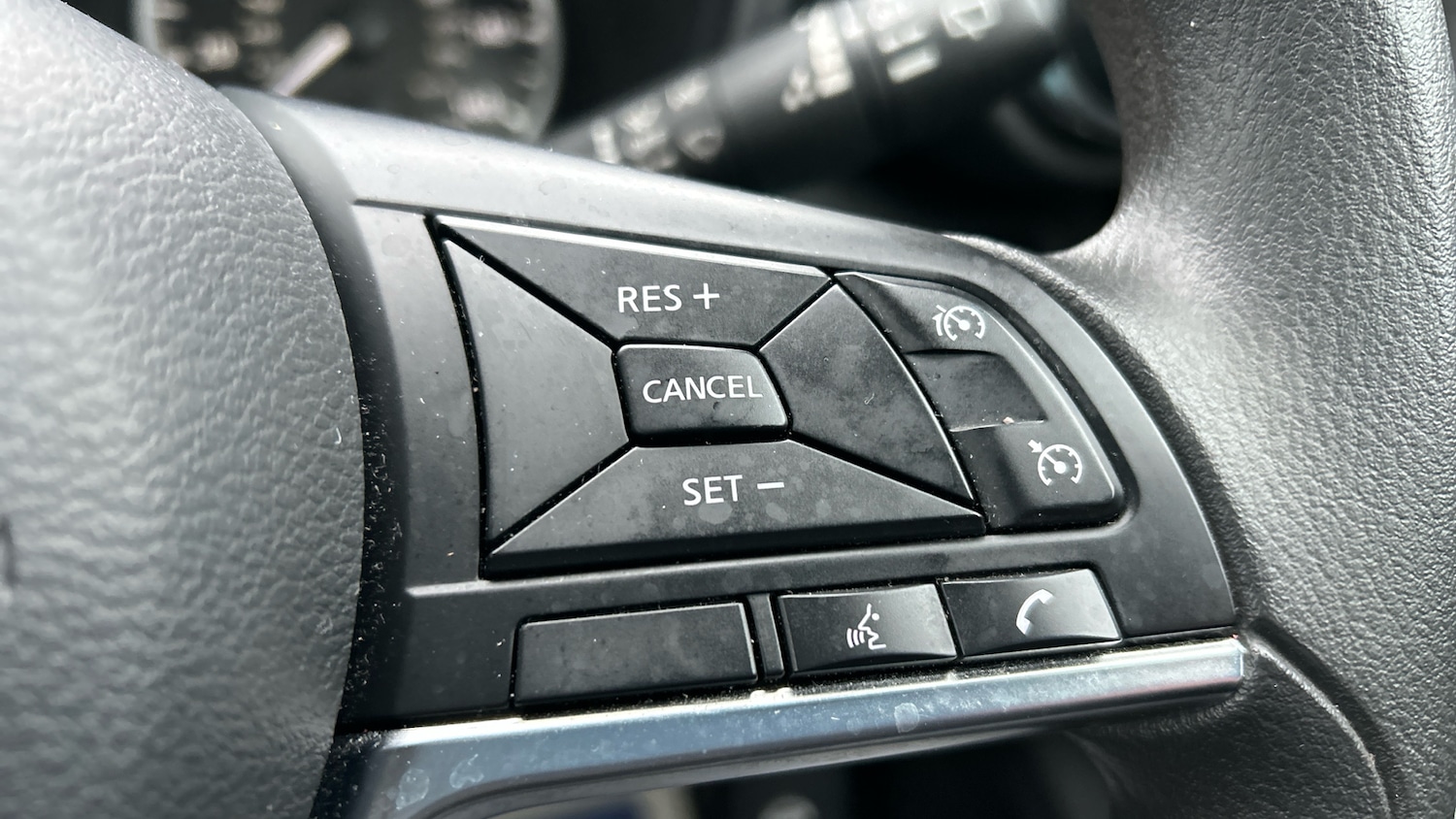 Used Nissan Juke 2023 for sale - 77196349: Photo 39