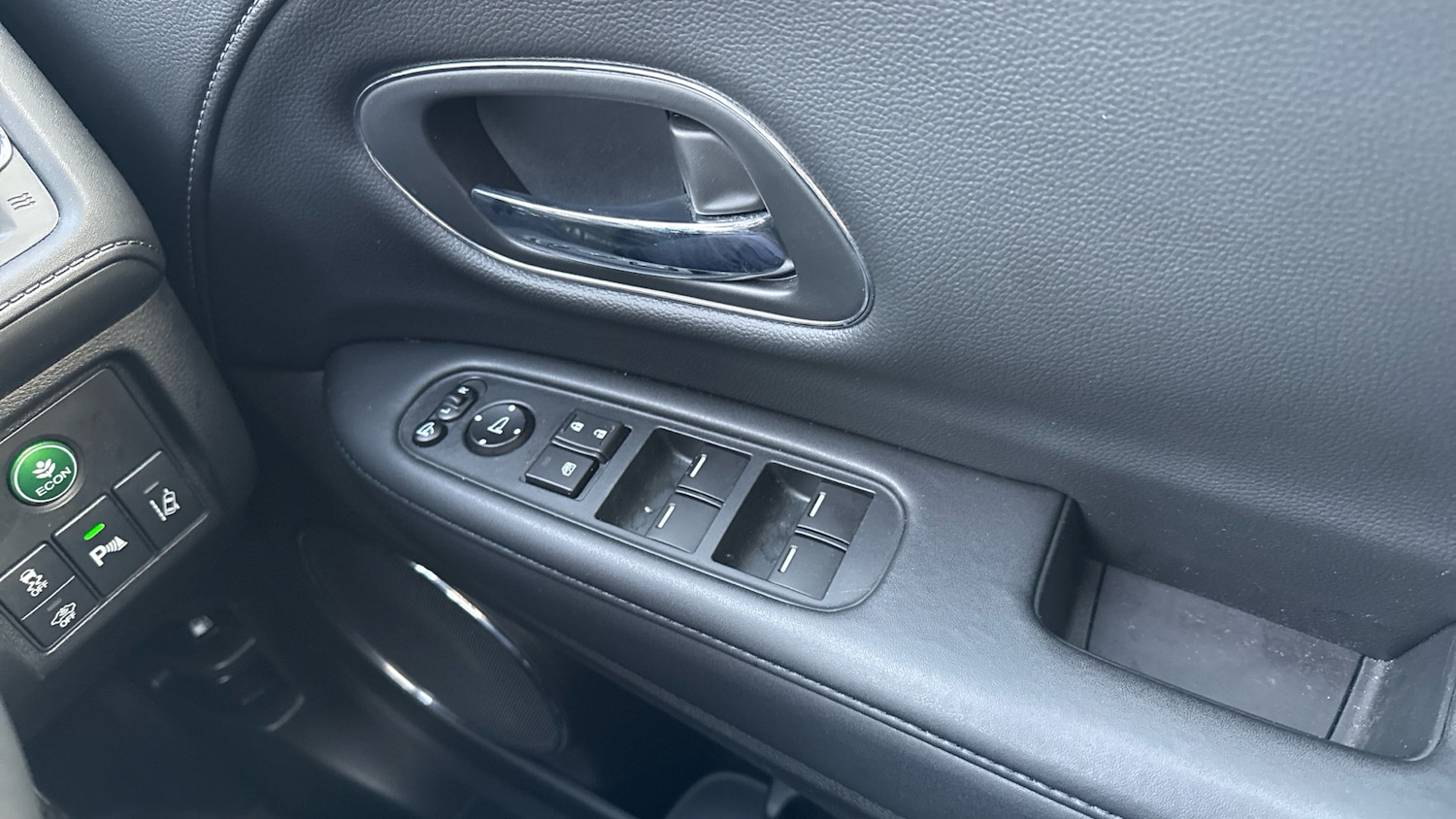 Used Honda HR-V 2018 for sale - 76860206: Photo 33