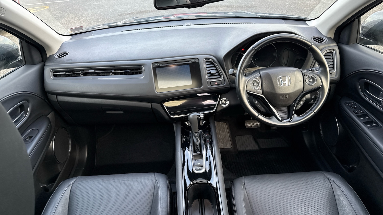 Used Honda HR-V 2018 for sale - 76860206: Photo 4