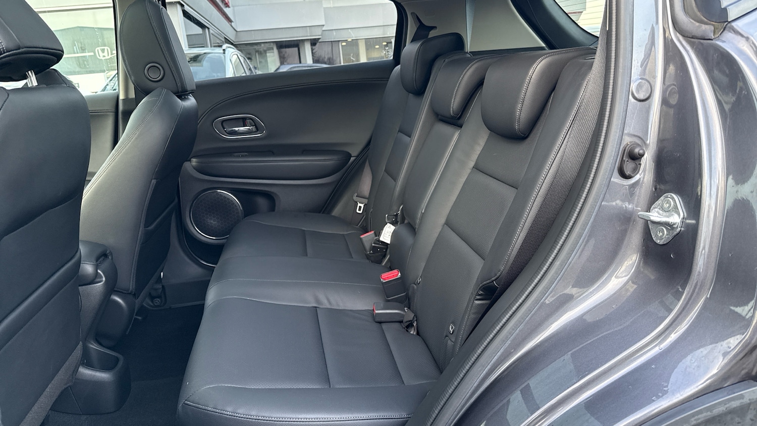 Used Honda HR-V 2018 for sale - 76860206: Photo 8