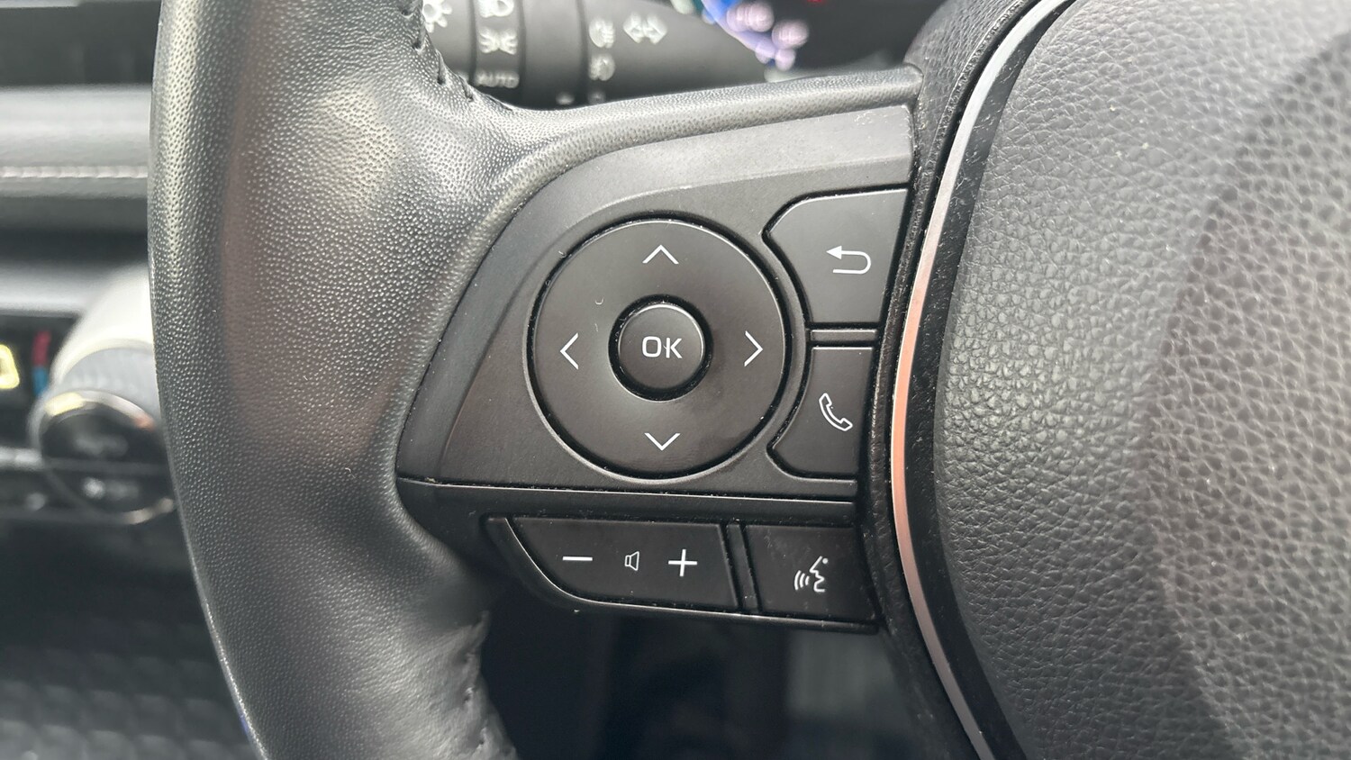 Used Toyota RAV4 2022 for sale - 76557264: Photo 33