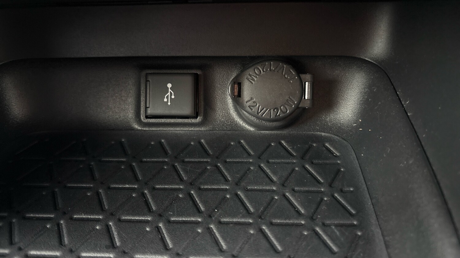 Used Toyota RAV4 2022 for sale - 76557264: Photo 38