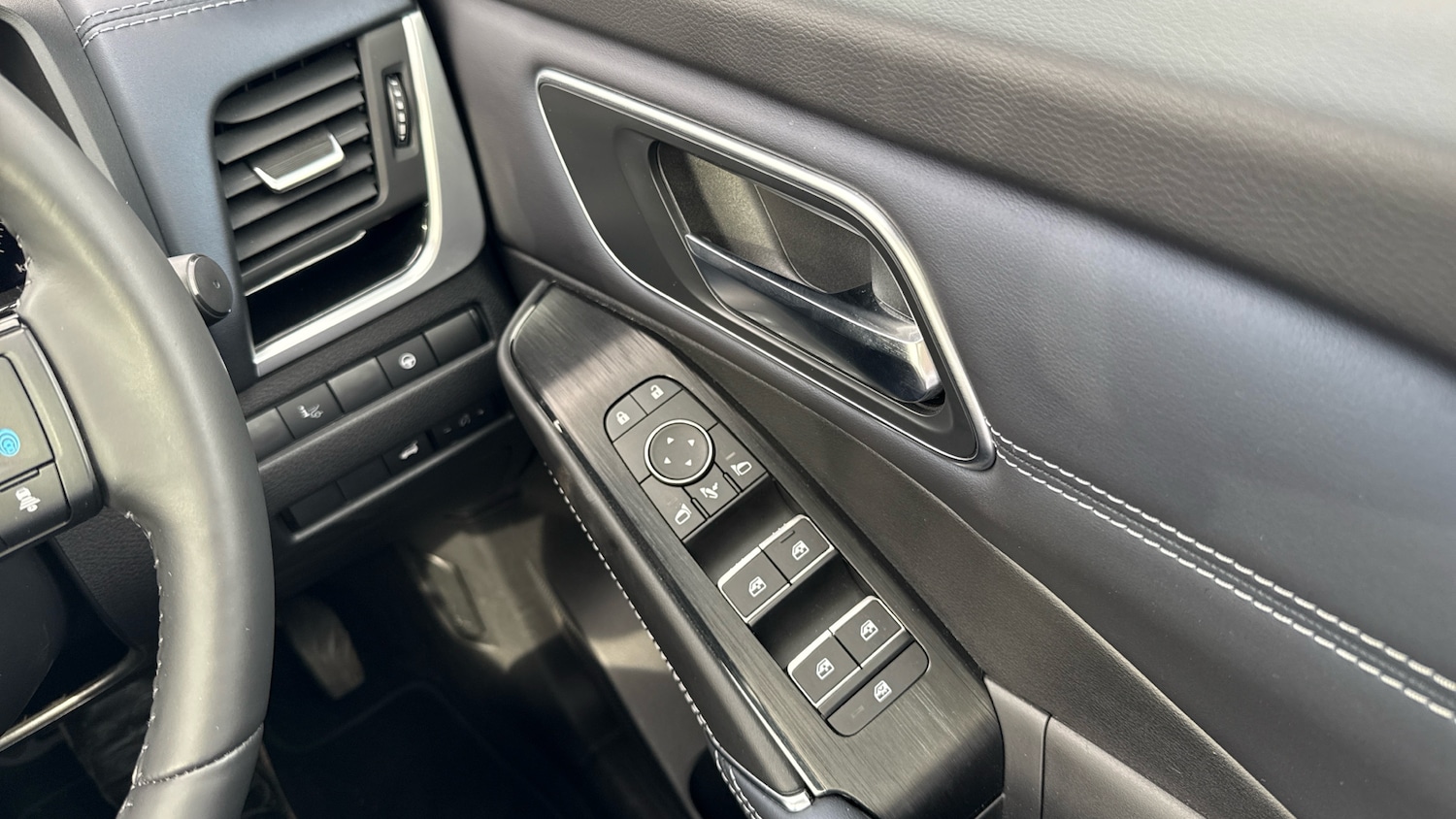 Used Nissan Qashqai 2023 for sale - 76030300: Photo 43