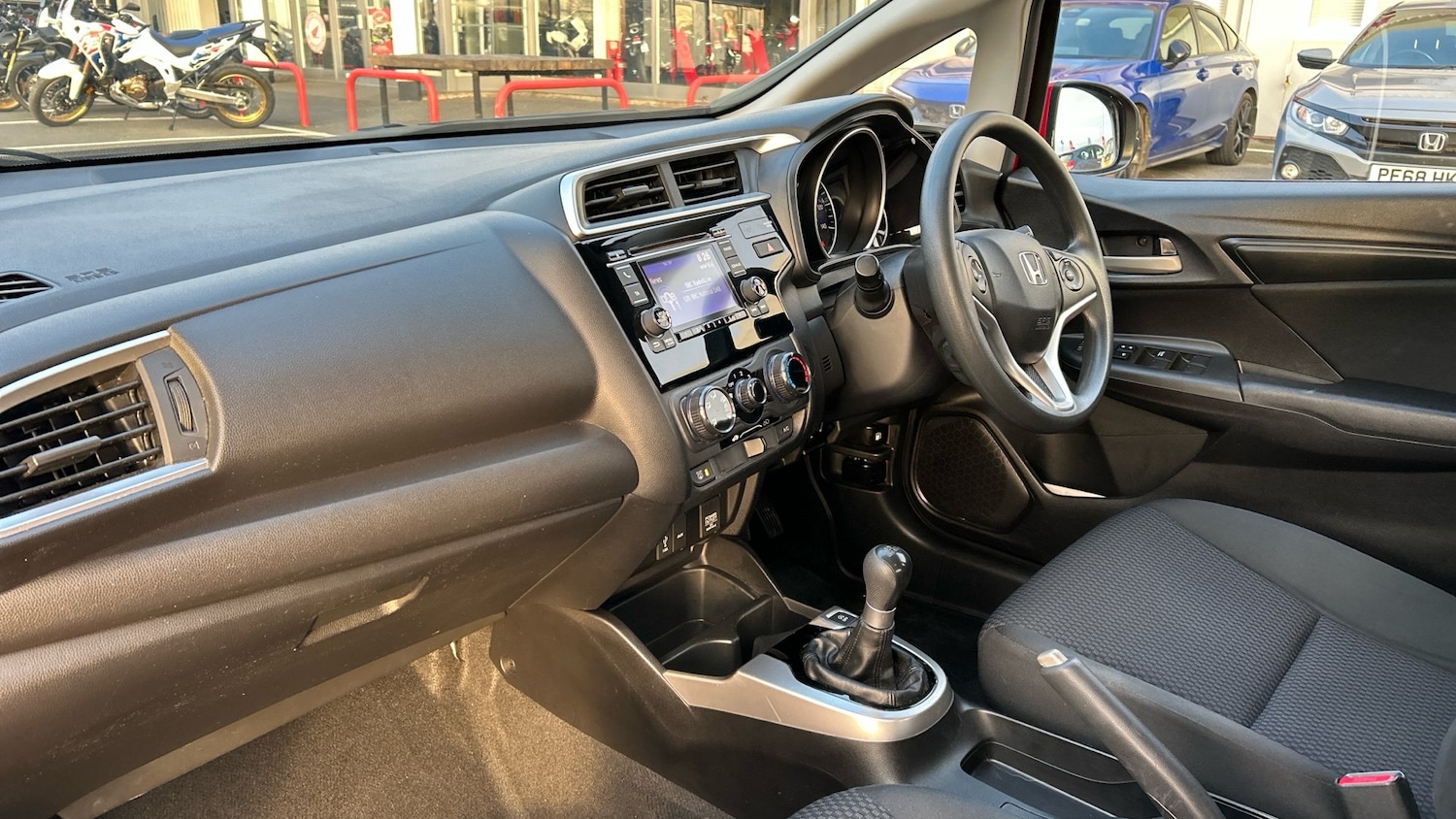 Used Honda Jazz 2019 for sale - 76652234: Photo 2