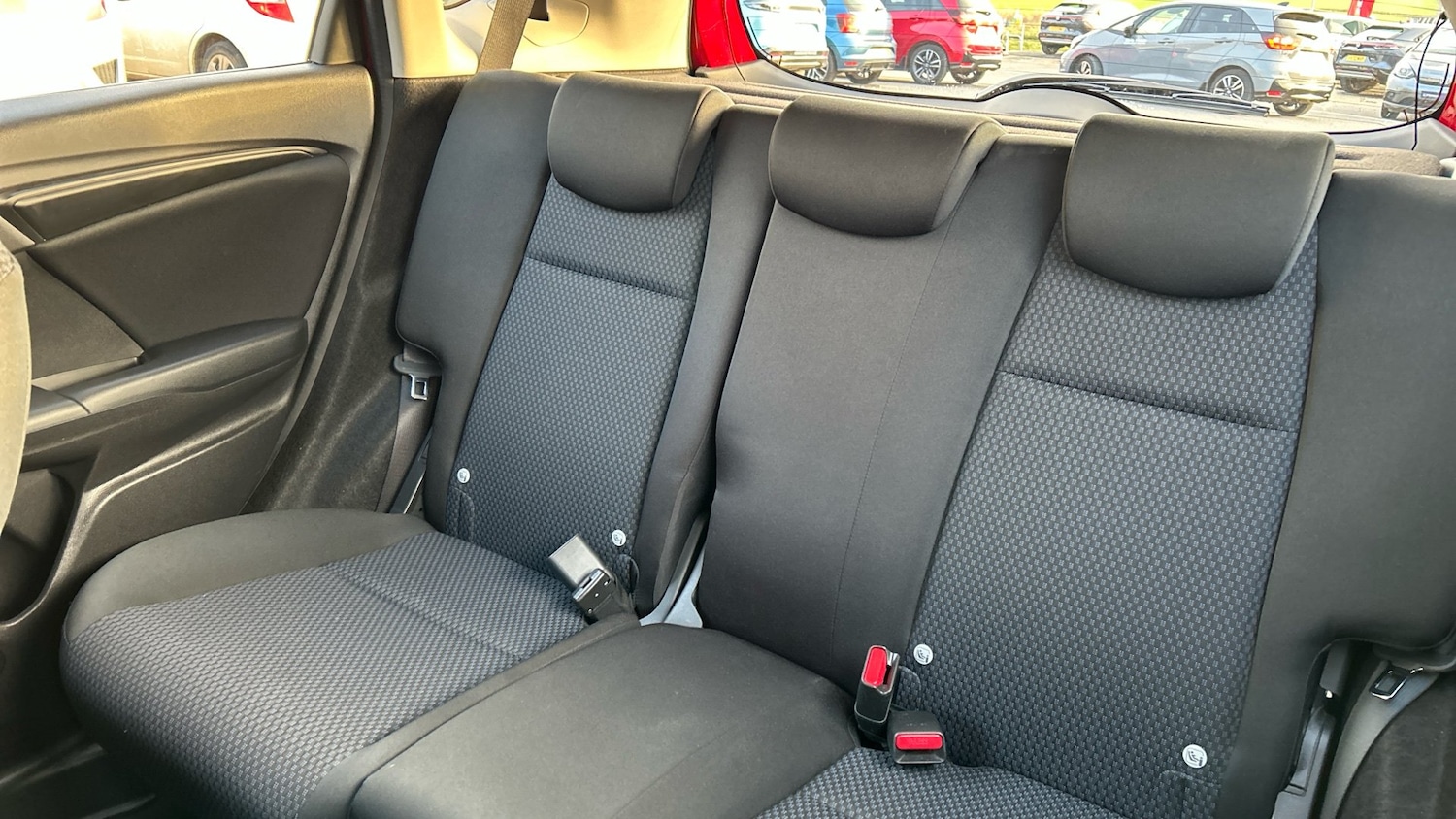 Used Honda Jazz 2019 for sale - 76652234: Photo 8