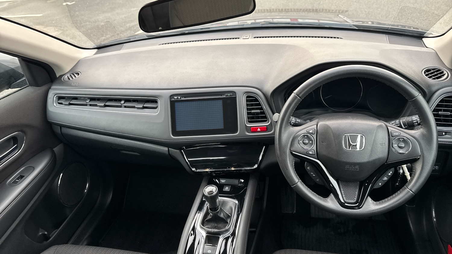 Used Honda HR-V 2018 for sale - 76452661: Photo 4