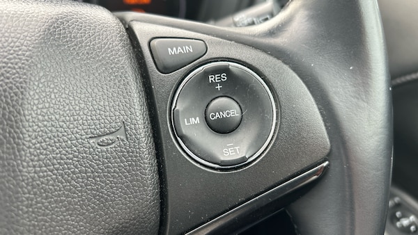 Used Honda HR-V 2017 for sale - 76224873: Photo 24