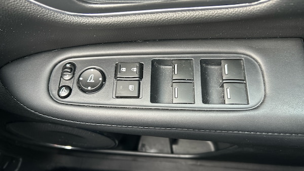 Used Honda HR-V 2017 for sale - 76224873: Photo 28