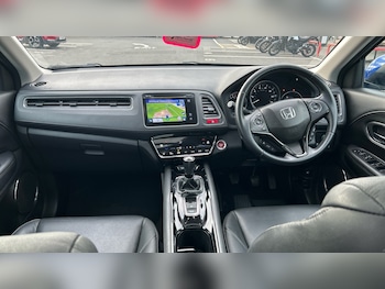 Used Honda HR-V 2017 for sale - 76224873: Photo 4