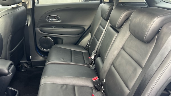 Used Honda HR-V 2017 for sale - 76224873: Photo 8