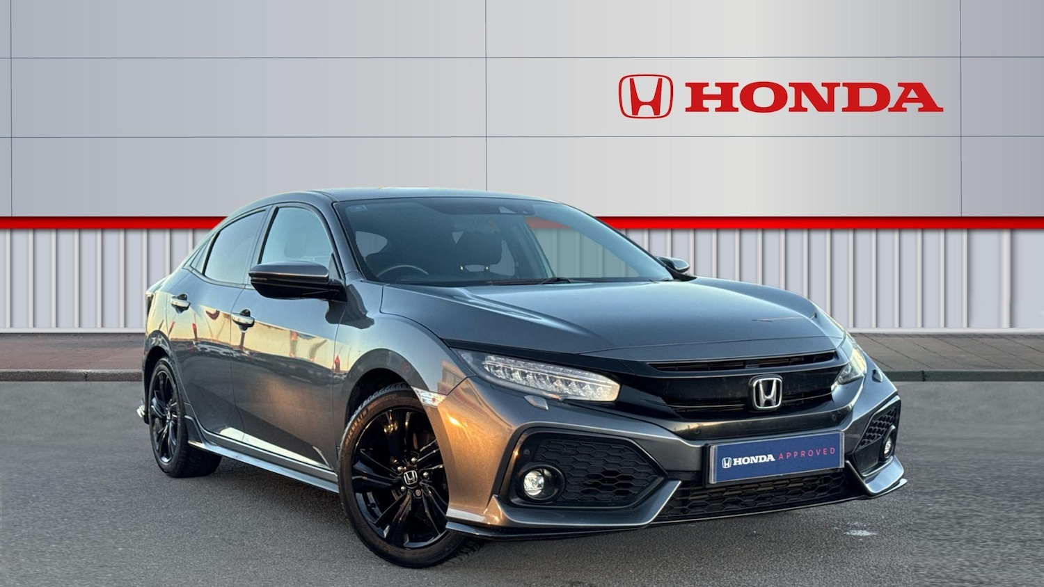 Used Honda Civic 2018 for sale - 76792880: Photo 1
