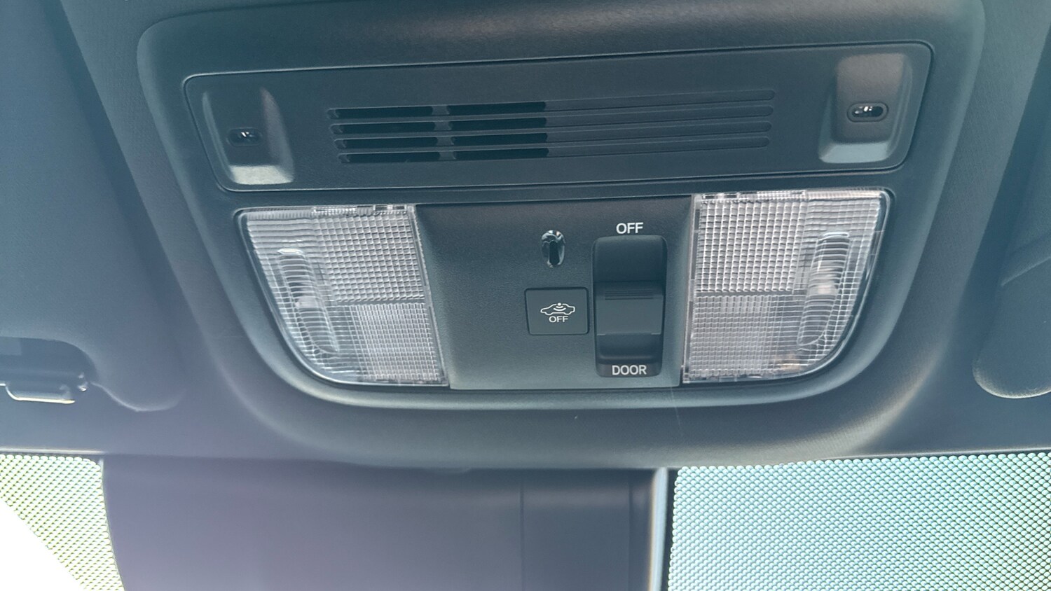 Used Honda Civic 2018 for sale - 76792880: Photo 28