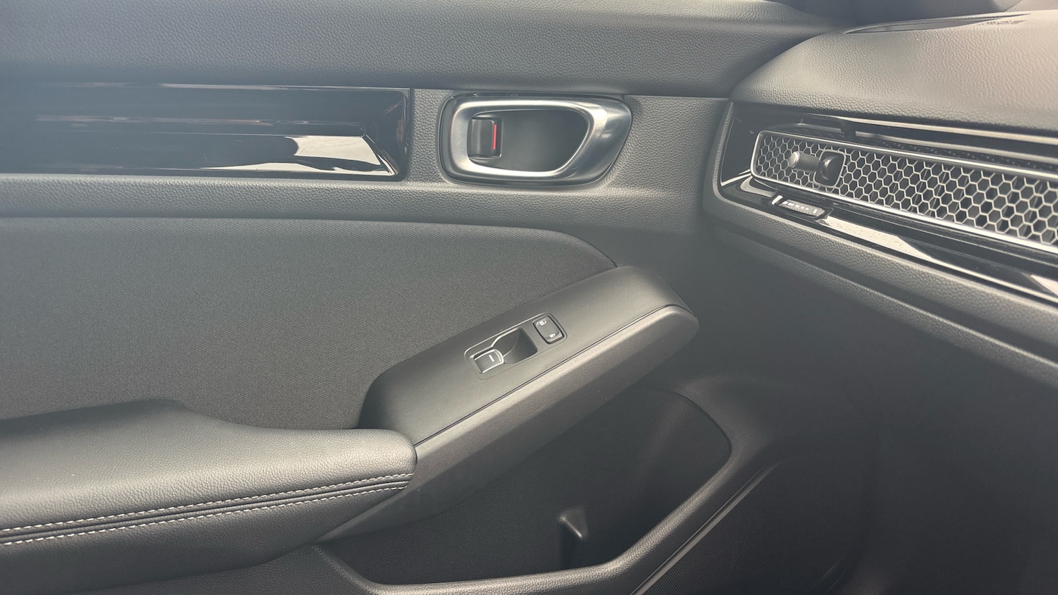 Used Honda Civic 2023 for sale - 76115797: Photo 32
