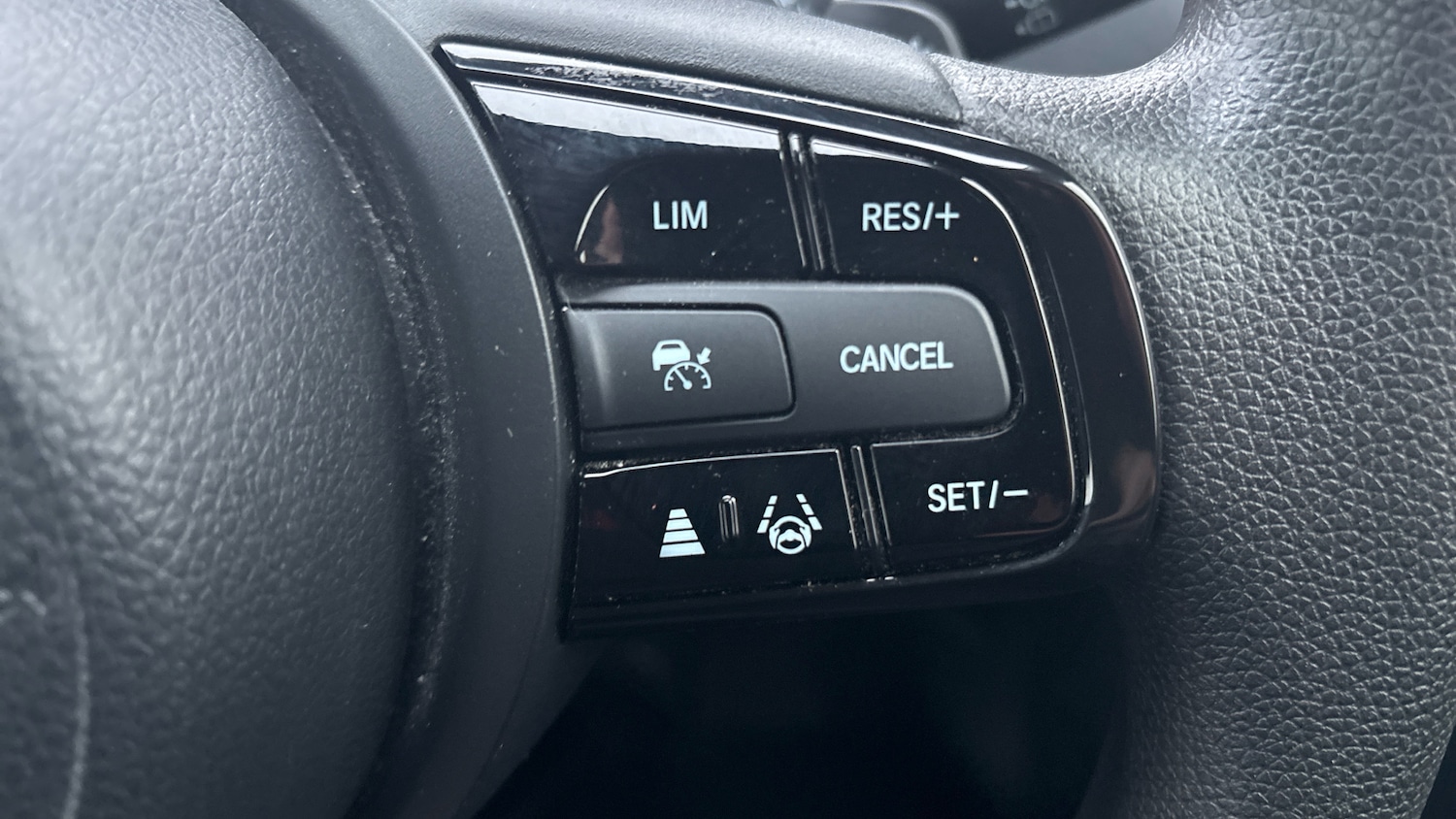 Used Honda HR-V 2023 for sale - 77817865: Photo 26