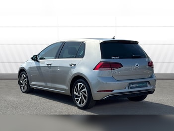 Used Volkswagen Golf 2019 for sale - 78984021: Photo