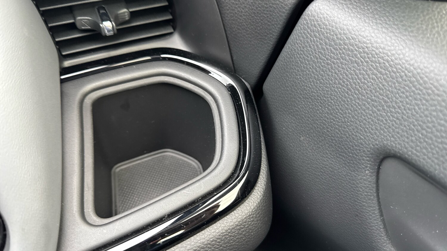 Used Honda Jazz 2025 for sale - 77804330: Photo 16