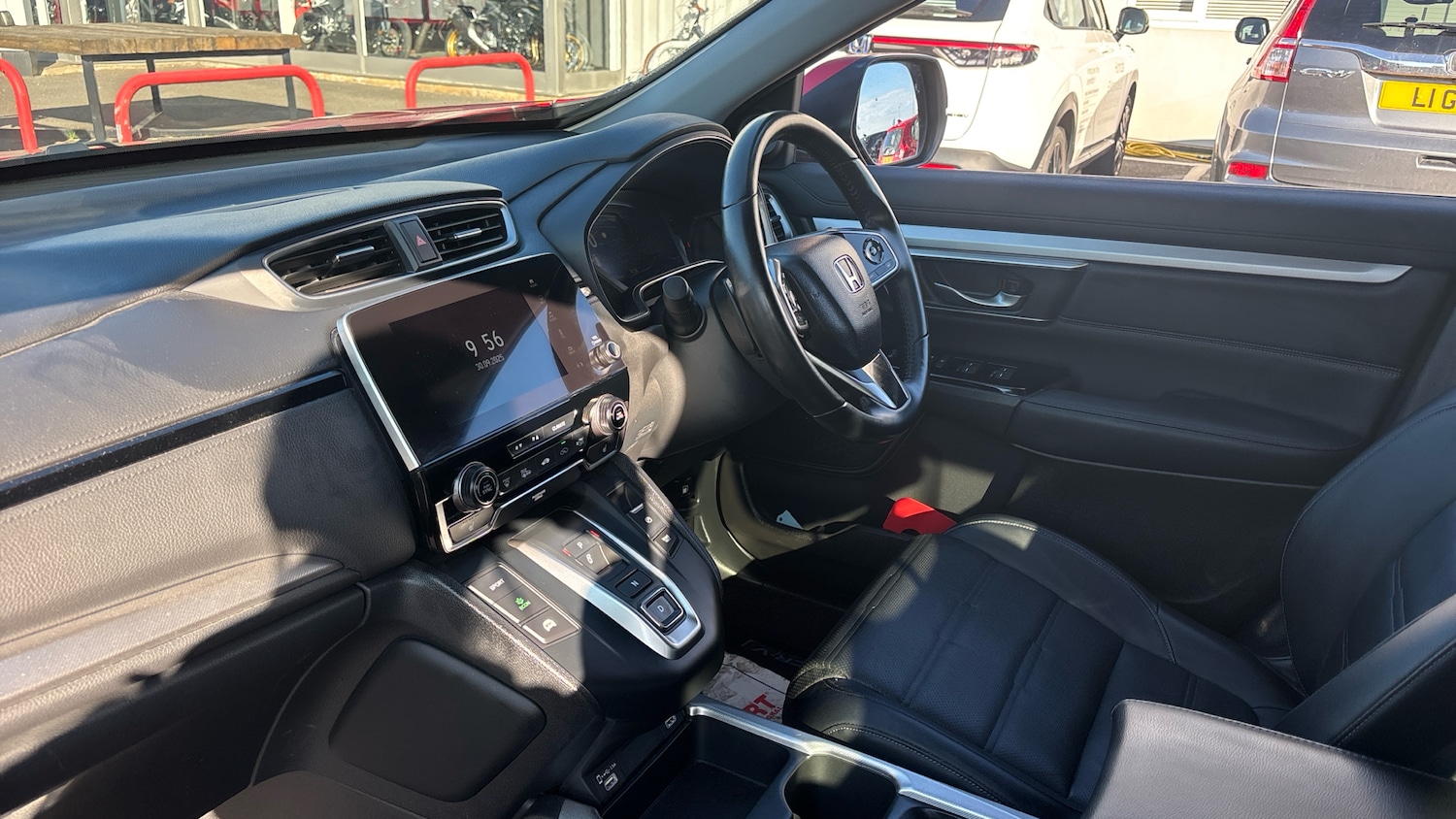 Used Honda CR-V 2022 for sale - 75996704: Photo 2