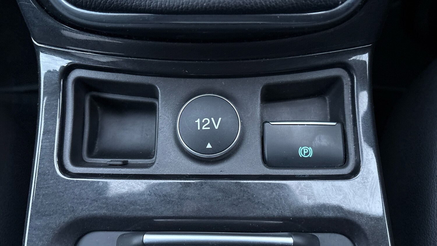 Used Ford Kuga 2017 for sale - 77543484: Photo 39