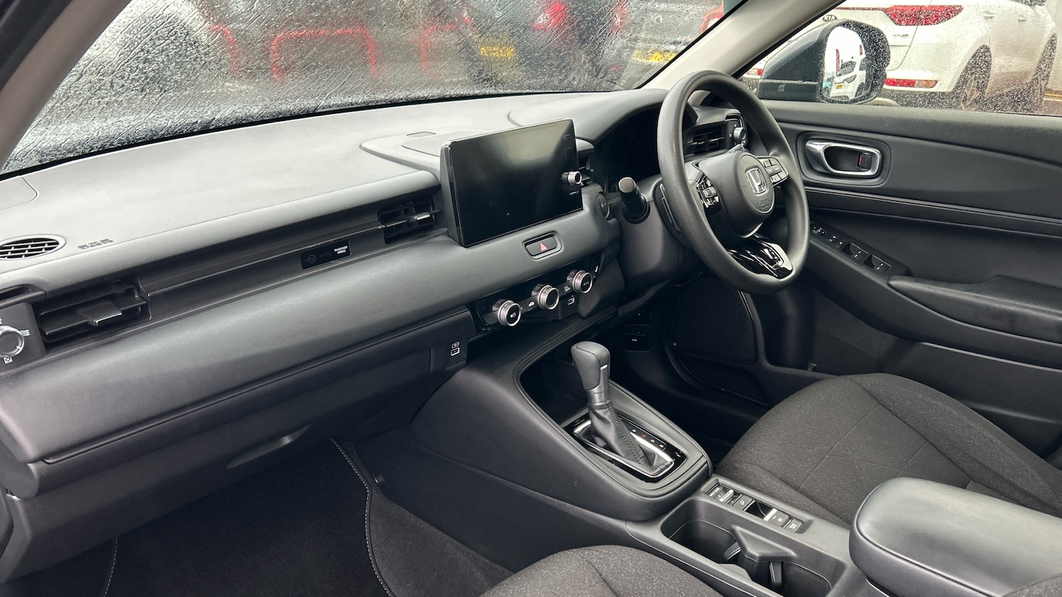 Used Honda HR-V 2023 for sale - 77543518: Photo 2