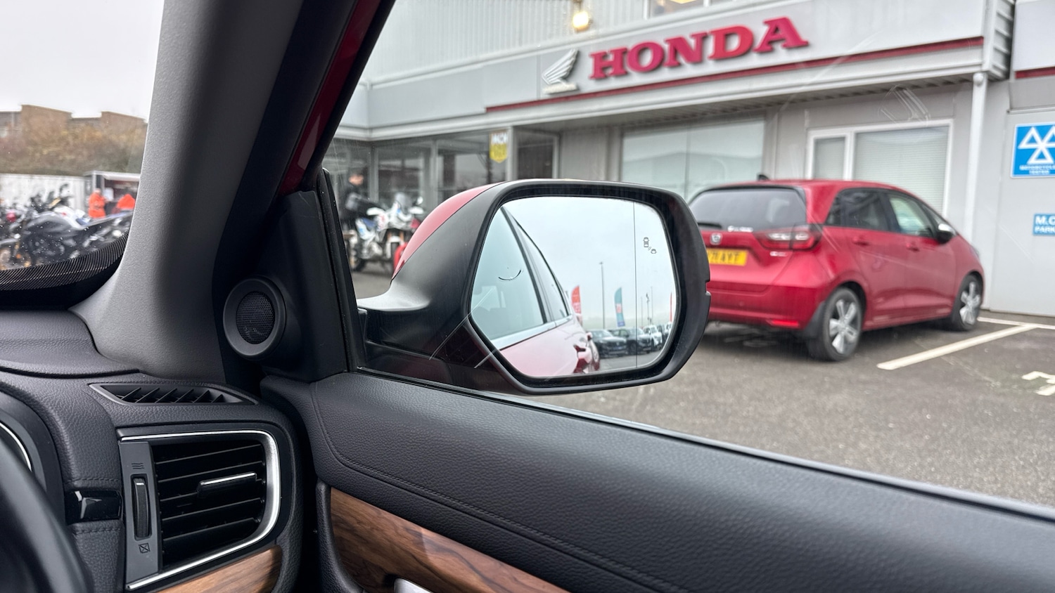 Used Honda CR-V 2018 for sale - 76504347: Photo 34