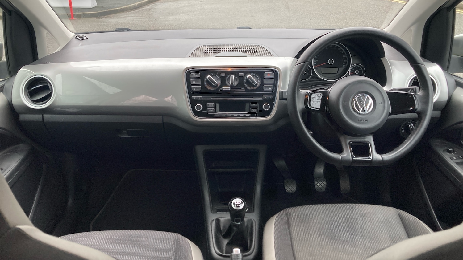 Used Volkswagen up! 2016 for sale - 77662479: Photo 10