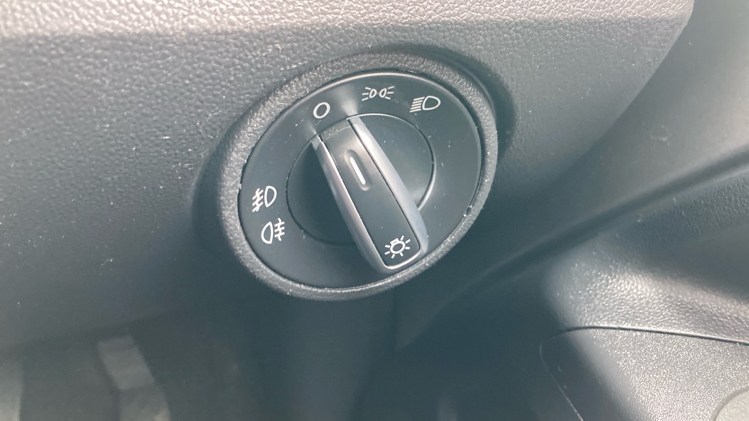 Used Volkswagen up! 2016 for sale - 77662479: Photo 34