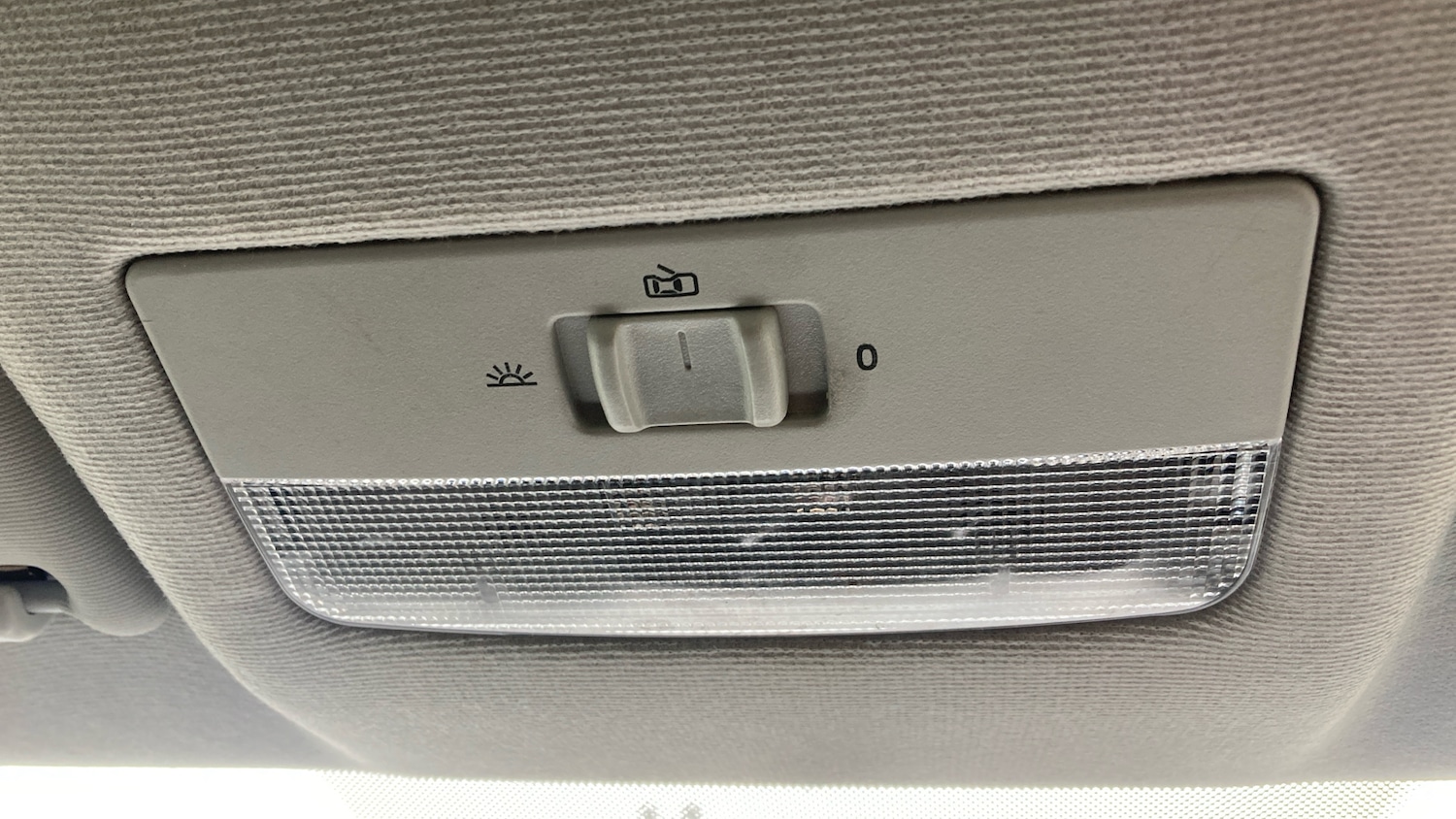 Used Volkswagen up! 2016 for sale - 77662479: Photo 44